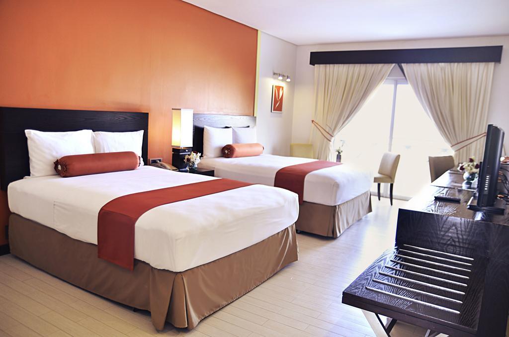 Thunderbird Resorts - Poro Point San Fernando City (La Union) Exterior foto