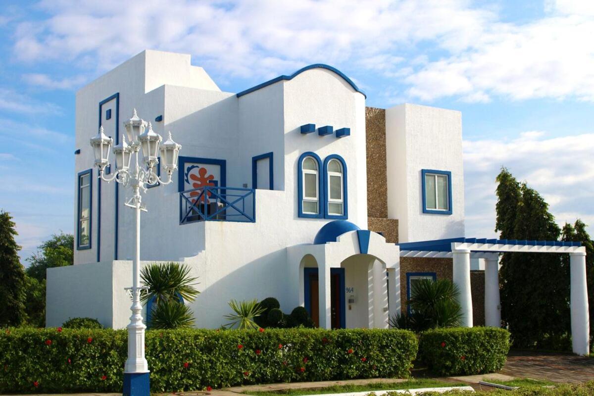Thunderbird Resorts - Poro Point San Fernando City (La Union) Exterior foto